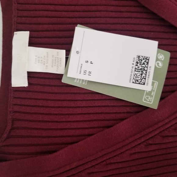 H& M V Neck Cardigan Maroon Size Small - Picture 6 of 9